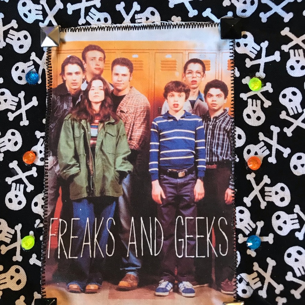 Freaks & Geeks Small Makeup Bag View 2